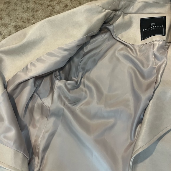 Bagatelle cropped faux leather trench jacket - Picture 6 of 10